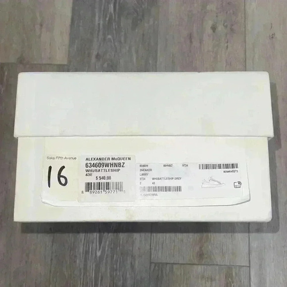 Alexander McQueen Sneakers - Picture 10 of 12